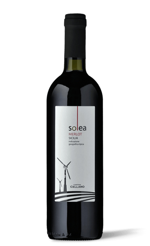 Solea Merlot IGT 2022 wine bottle, 75cl, with deep purple hue and elegant label.